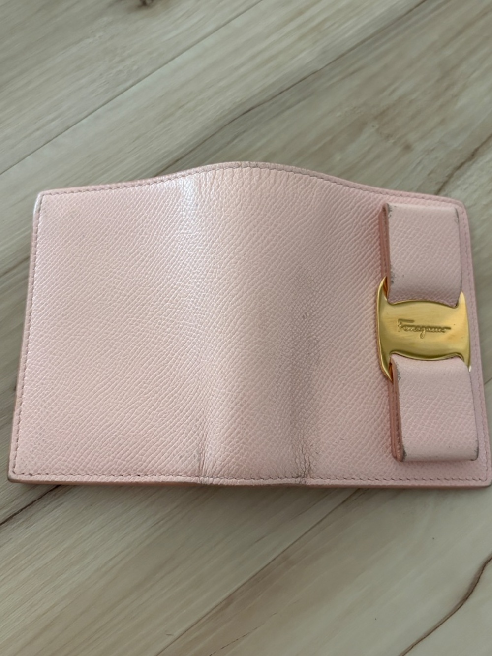 Ferragamo Wallet - Picture 3 of 9